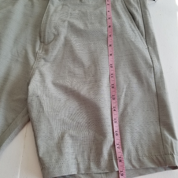 NWT Burnside Shorts Hybrid walk short board short Silver Size 36 - Picture 4 of 12